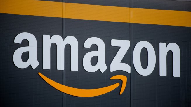 Поевтиняването на акциите на Amazon значи и намаление на заплатите за служителите 