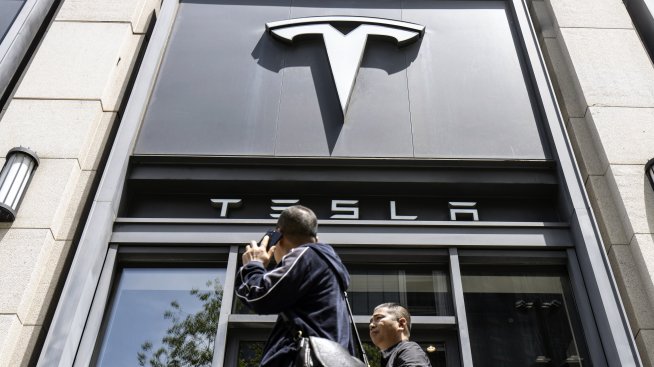 Tesla отново е на върха при глобалните продажби на електромобили