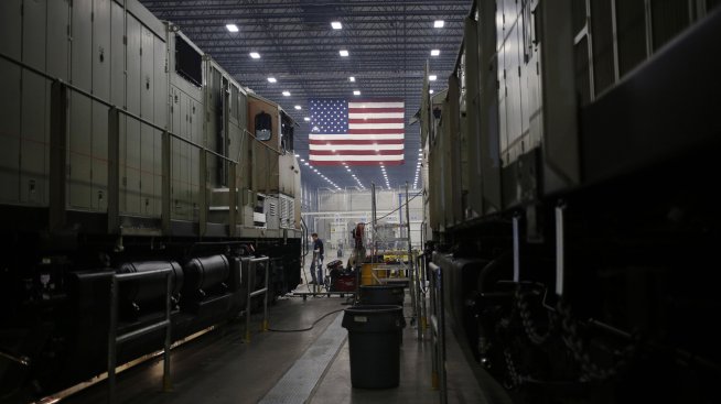 Фабричното производство в САЩ се понижава до над двугодишно дъно