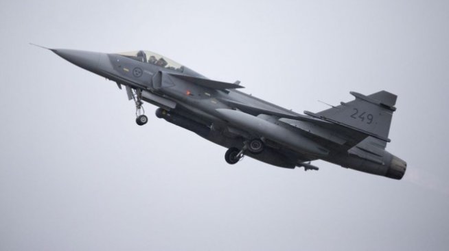 Милен Михов: Възможно е до 6 месеца да имаме договор за изтребители