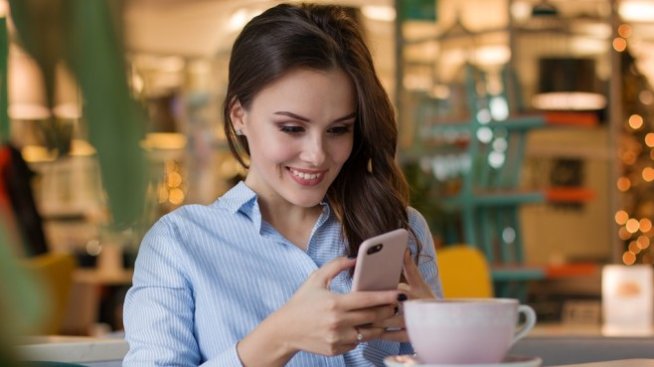 Американците ще предпочетат смартфоните пред телевизията през 2019 г.