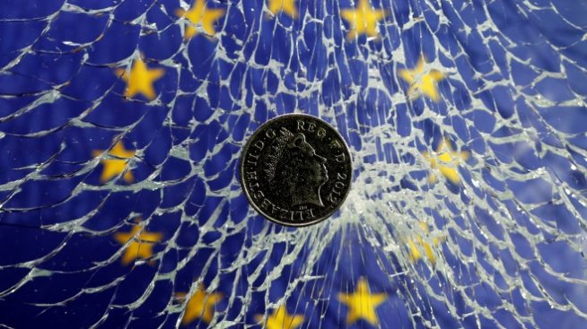 Наследникът на Тереза Мей ще бъде ключов за Brexit и паунда