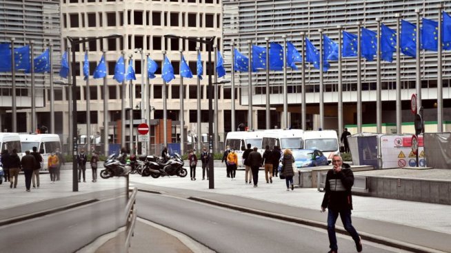 ЕК се заема с основите на единния пазар за финансови услуги в ЕС