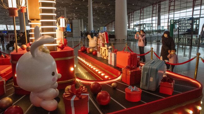 Близо половината от китайските туристи не планират пътувания в чужбина тази година