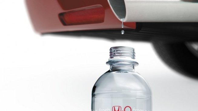 Honda предлага вода за пиене от ауспуха на свой модел