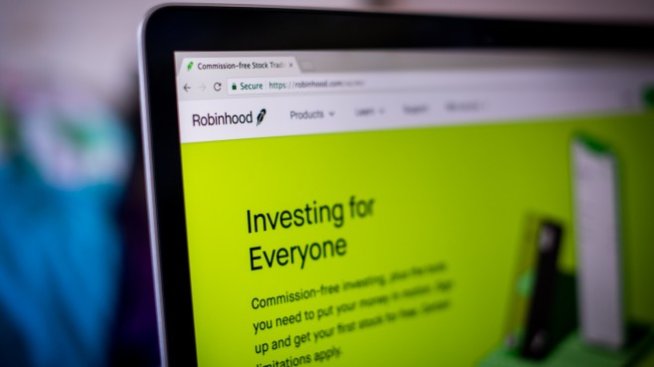 Robinhood разкрива нарастваща загуба тази година след печалба през 2020 г.