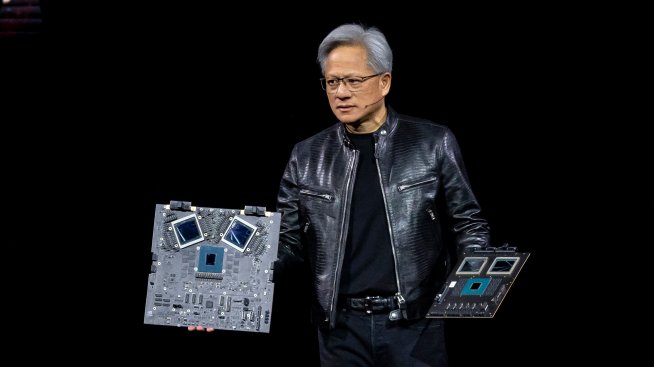 Търсенето на AI чипове на Nvidia процъфтява, но по-бавният ръст на продажбите тревожи инвеститорите