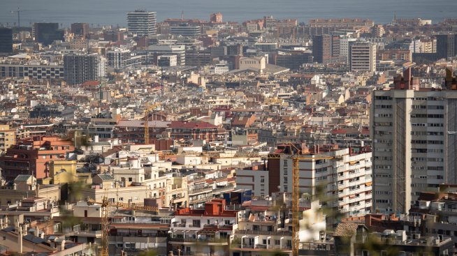 Кметът на Барселона: Жилищната криза е не по-малка заплаха за ЕС от Русия