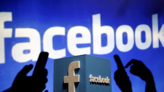 Русия заплаши, че ще блокира Facebook