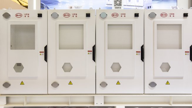 BYD ще изгражда в Саудитска Арабия най-голямата система от стационарни батерии 