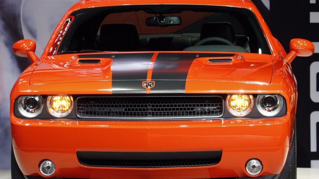 Dodge пуска последни бройки на своите „масъл“ коли, преди да се електрифицира