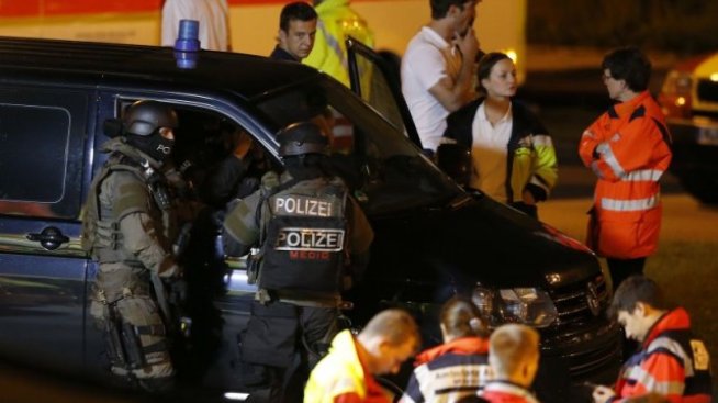 Германия арестува 15-годишен заради връзки с нападателя от Мюнхен