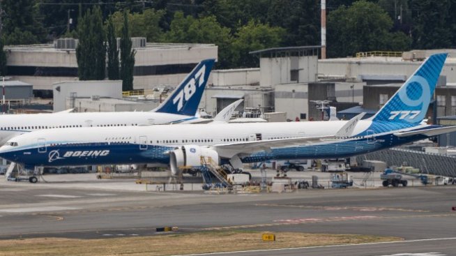 Boeing трепери за над една трета от поръчките за 777X