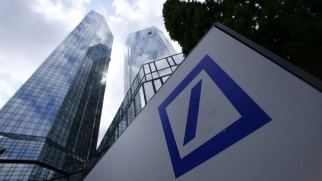 Brexit мести ключов бизнес на Deutsche Bank от Лондон във Франкфурт