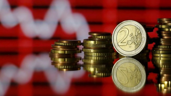 Икономическите настроения в еврозоната достигат двугодишно дъно