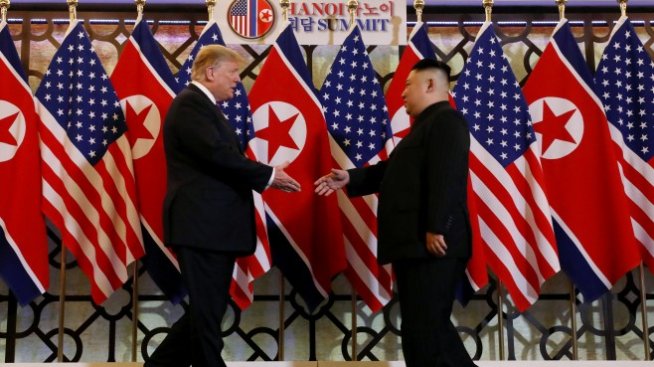 Тръмп и Ким започнаха с оптимизъм втората си среща