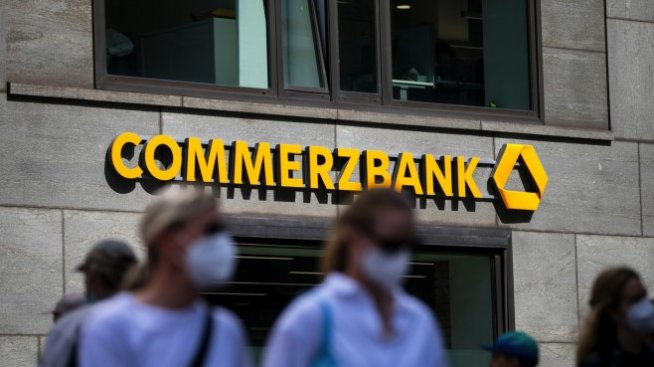 Commerzbank очаква да се върне към годишна печалба през 2021 г.