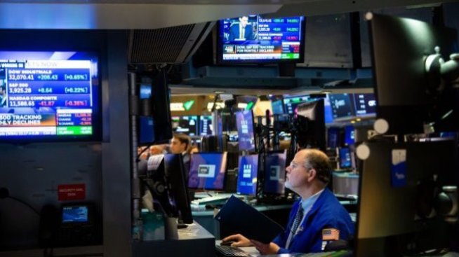 Технологичните акции дават тласък на S&P 500 в началото на сесията*