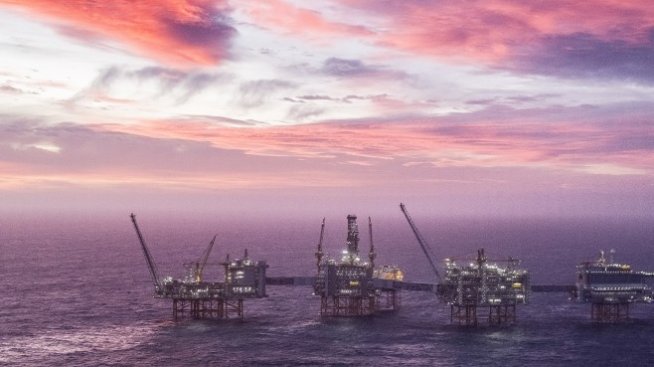 MAE: Глобалното търсене на петрол ще се свие за пръв път от 10 години