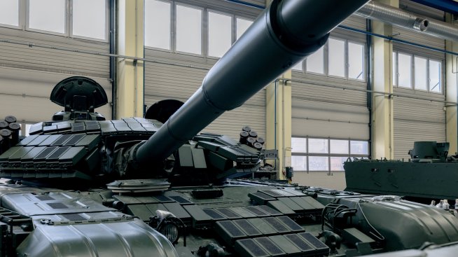 Чешки милиардер се възползва от увеличаването на разходите за отбрана в Европа