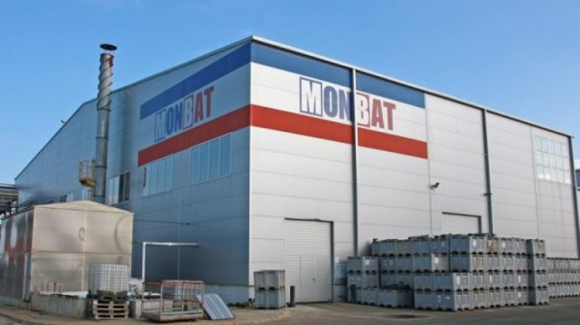 "Монбат" отчита сериозен спад на консолидираната печалба за 2022 г.