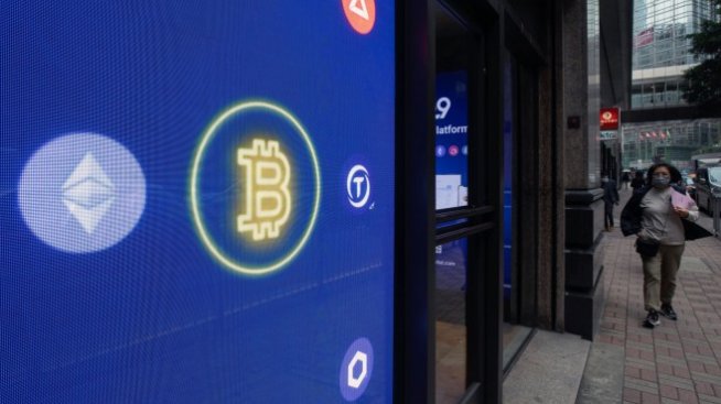 Цената на биткойна остава заключена в най-тесния търговски диапазон от 2020 г.