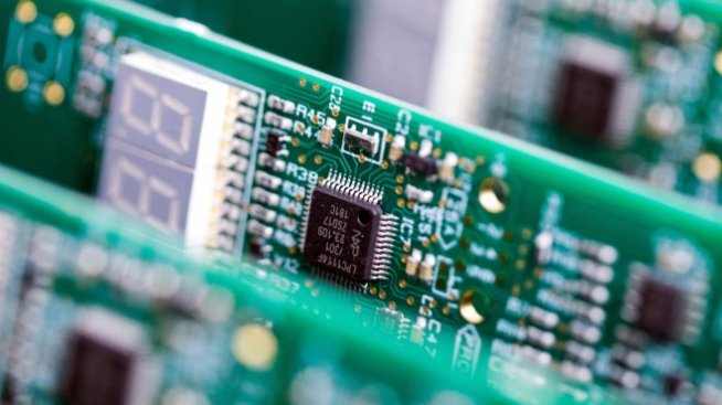 NXP: Недостигът на чипове ще продължи и през 2023 г.