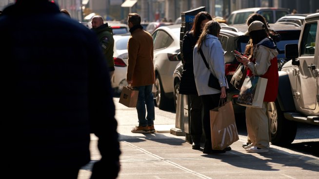 Инфлацията в САЩ надмина прогнозите и засилва натиска върху Федералния резерв