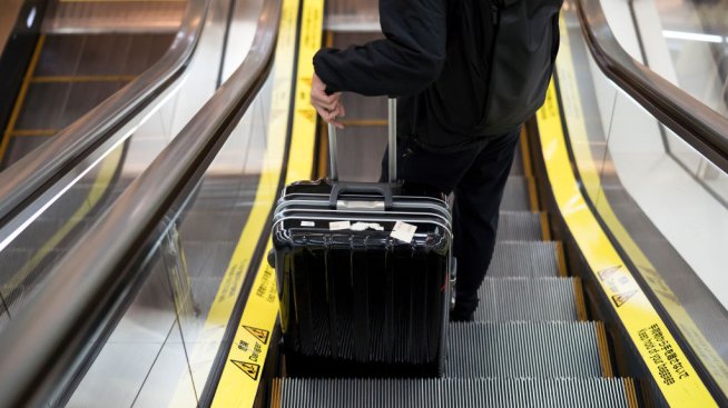 Как таксите за багаж донесоха милиарди на авиокомпаниите