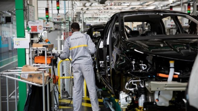 Франция може да изгуби 25% от работните места в автомобилната си индустрия