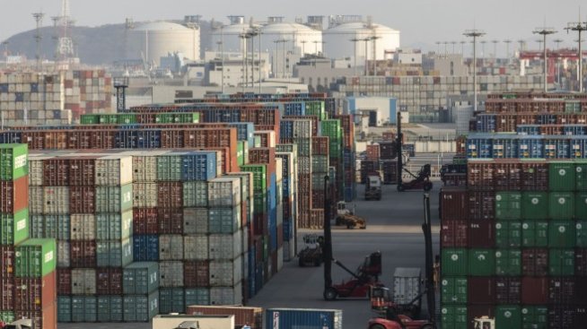 Растежът на китайския износ се забави до най-ниското си ниво от 2020 г.