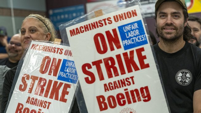 Белият дом призова Boeing и стачкуващите служители да преговарят