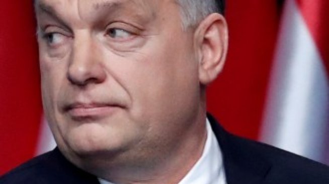 Орбан се извини и помоли европейските консерватори да не го изключват от ЕНП