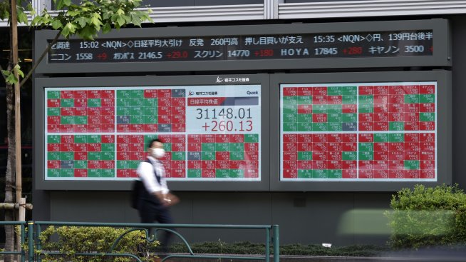 Нова червена вълна заля азиатските индекси на фона на още икономически данни