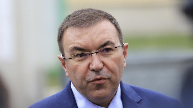 Костадин Ангелов: Обмисляме разхлабването на още COVID мерки