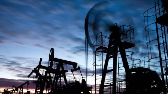 Петролът не успява да задържи по-ранните ръстове*