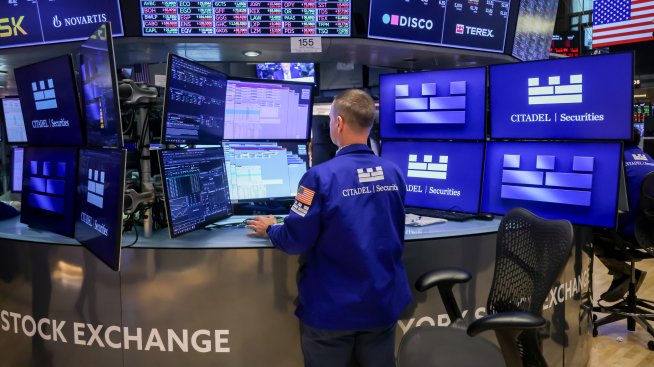 Акциите на компаниите за изкуствен интелект оглавиха спадовете на Wall Street