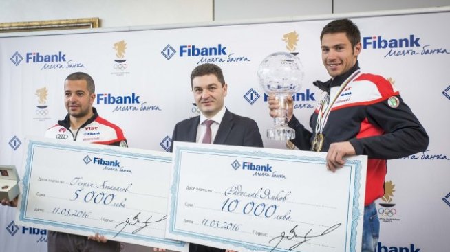 Fibank награди Радослав Янков и треньора му с парични премии