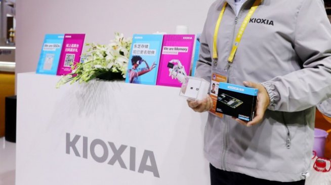 Kioxia се фокусира върху IPO в следващите месеци