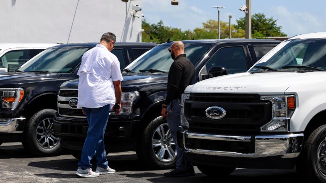 Ford сигнализира, че ще увеличи цените на колите, ако Тръмп не коригира митата