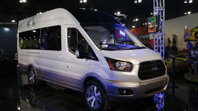 Ford пренасочва инвестиции към отдела за търговски превозни средства
