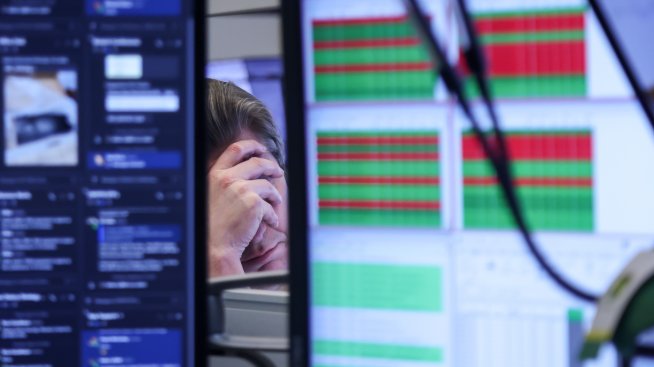 Червената вълна застига Wall Street и през новата търговска сесия*