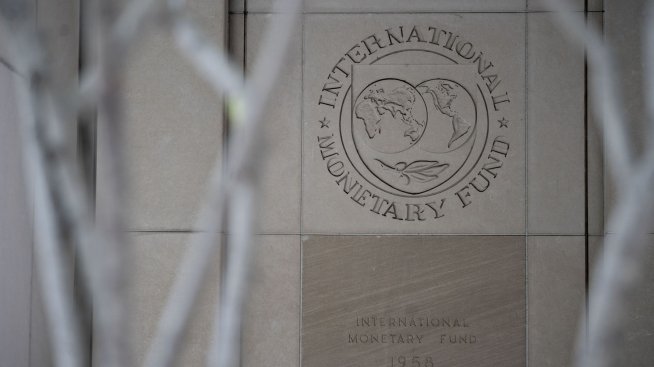 МВФ призова ЕЦБ да продължи да повишава лихвите до средата на 2024 г.