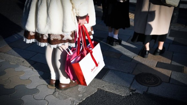 Потреблението спаси японската икономика, но омикрон помрачава перспективите