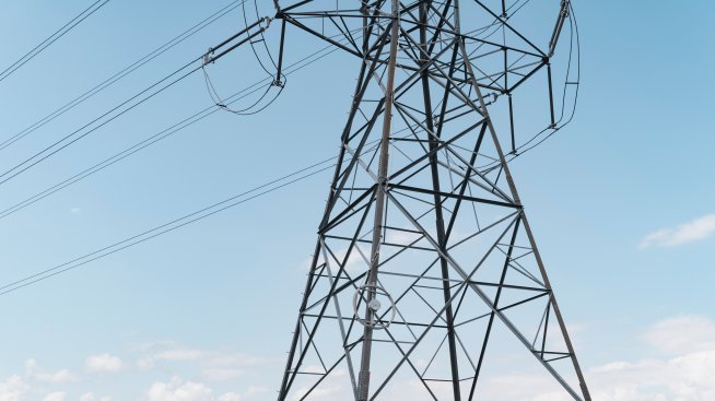 Удължават компенсациите за ток за училища, ясли и църкви до края на годината