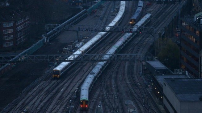 Влакът от Скопие за София ще тръгне през 2027 г.