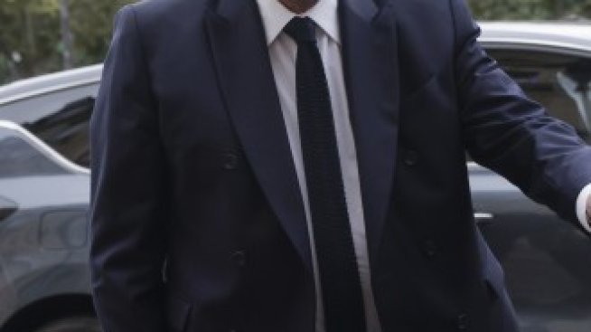 Френският правосъден министър е разследван за конфликти на интереси