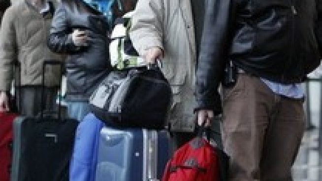 Пътуванията на българи в чужбина с ръст на годишна база и през февруари