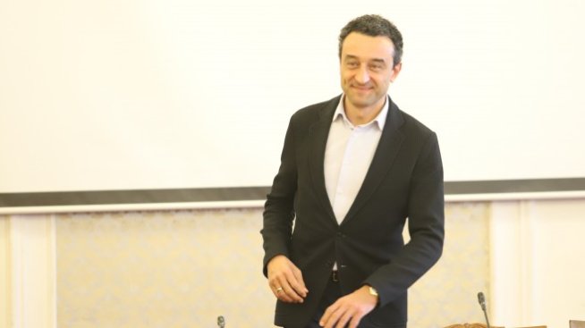 Д. Лорер: Над 4 млрд. лева са предвидени за помощи за ток и газ