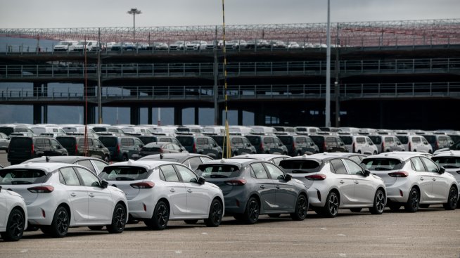 Stellantis се отказва от разработването на софтуер за подпомагане на водача от трето ниво